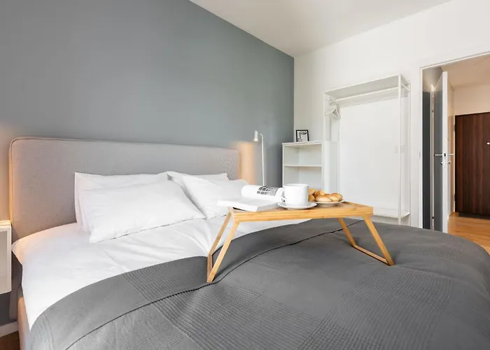 Lägenhet Flatbook - Center Torunska 11